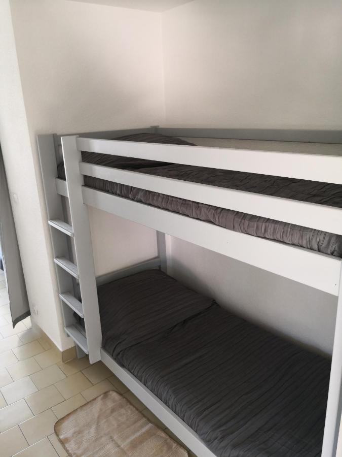 Studio A Hyeres Port - Proche De Toutes Commodites Экстерьер фото