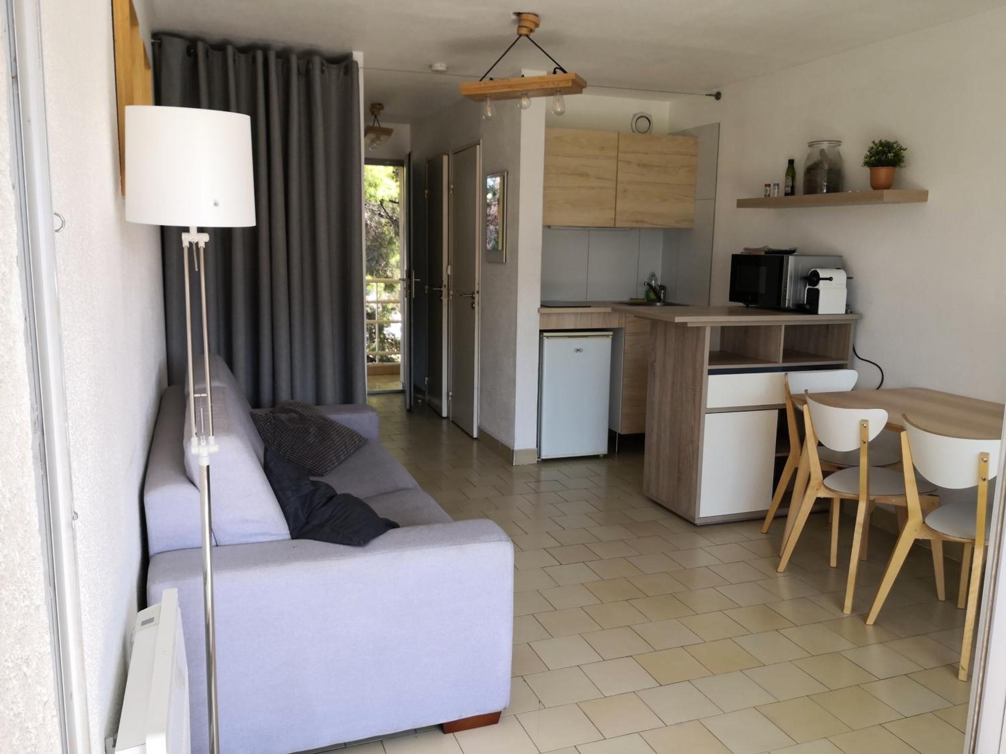 Studio A Hyeres Port - Proche De Toutes Commodites Экстерьер фото